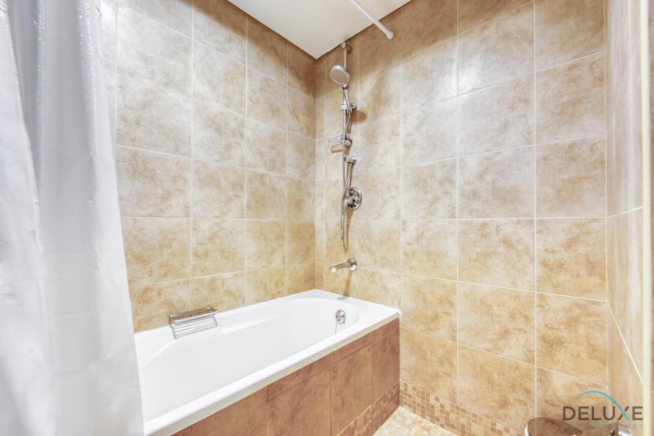 Unbeatable Rate Stylish 1Br With Balcony Near Metro By Deluxe Holiday Homes Ντουμπάι Εξωτερικό φωτογραφία